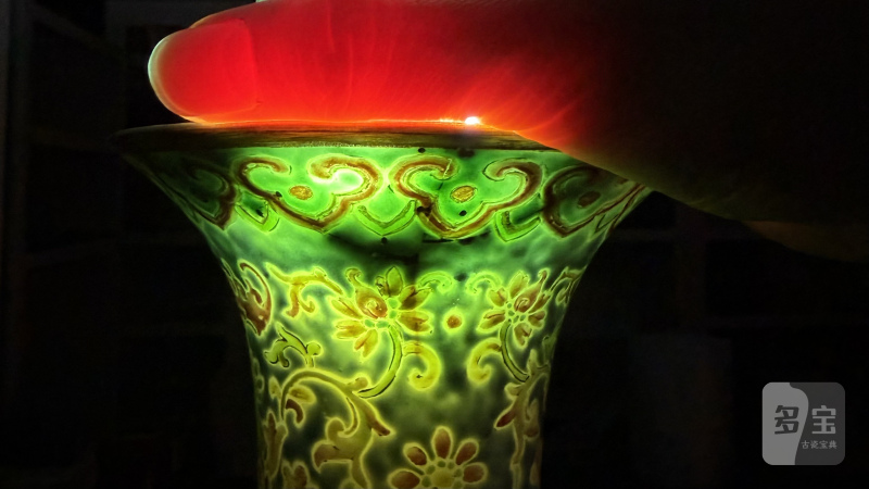 清嘉庆 粉彩群仙祝寿图瓶 - 图19